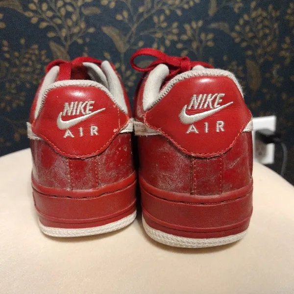 Nike Air Force 1 Low Women's Valentines Day Edition - Image 4