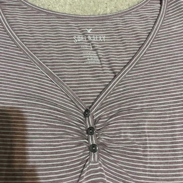 Striped V - Image 3