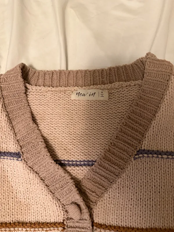 Boutique sweater/Cardigan Tan Size M - Image 2