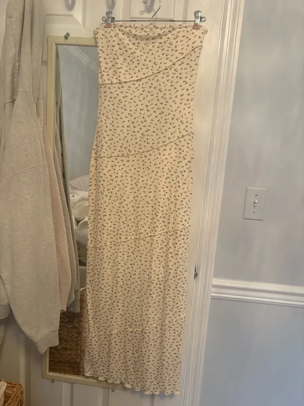 Edikted Maxi Dress - Image 2