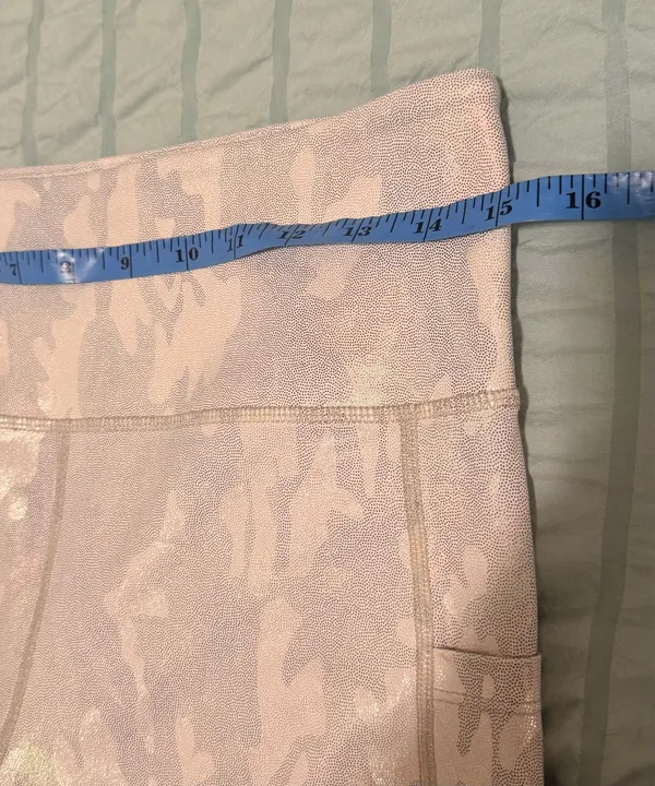Zyia Active Iridescent Silver Metallic Camo Cropped Leggings - Size 12 NWOT - Image 7