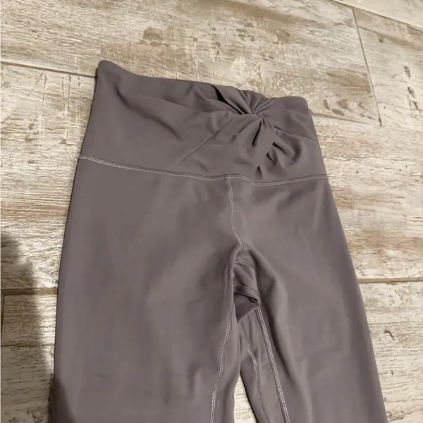 Lululemon Align High-Rise Leggings Twist Waist Full Length Violet Verbena Size 4 - Image 2