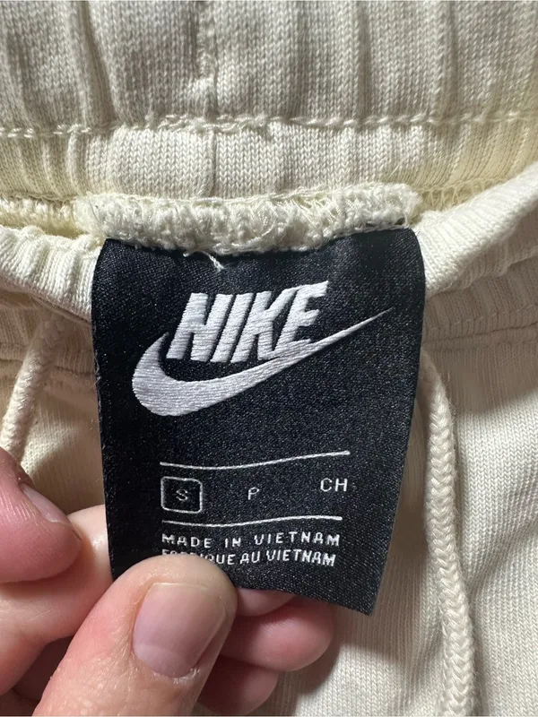 Nike Women's Cream Pull‑On Athletic Shorts - Image 3