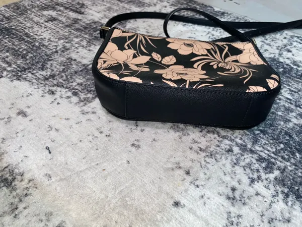 Kate Spade Gardenia Floral Print Crossbody Bag - Image 5
