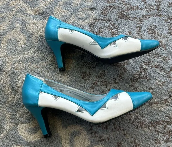 Andiamo Vintage Cutout Heels Turquoise & White 7 - Image 2