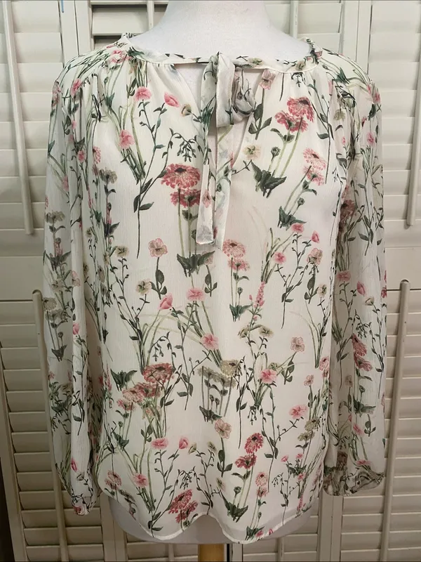 Rose & Olive Floral V-Neck Blouse - Cream and Pink - Image 3