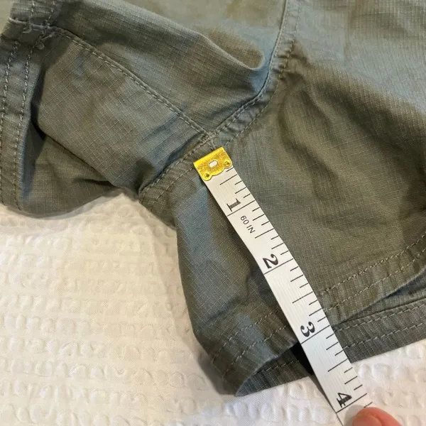 Vuori Women's Vintage Ripstop Utility Short Olive Medium - Image 5
