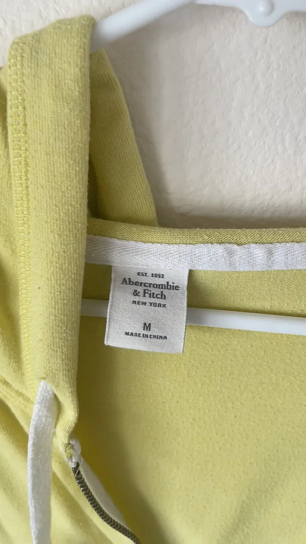 Abercrombie Fitch women’s pre loved sweater M - Image 3