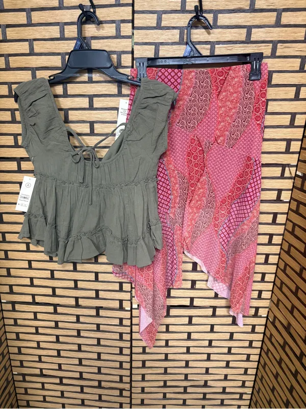 No boundaries skirt outfit size XS - Image 2