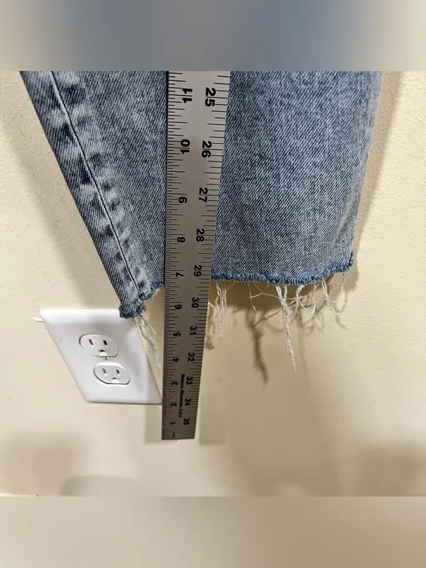Rag and Bone "Dre" low rise boyfirend jeans  size 31 women’s EUC - Image 4