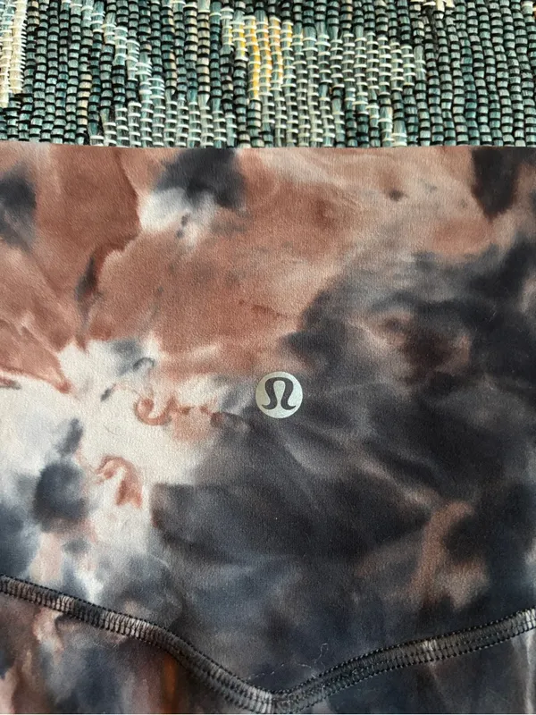 Lululemon Diamond Dye High-Waist Women’s Align Shorts Size 4 - Image 6