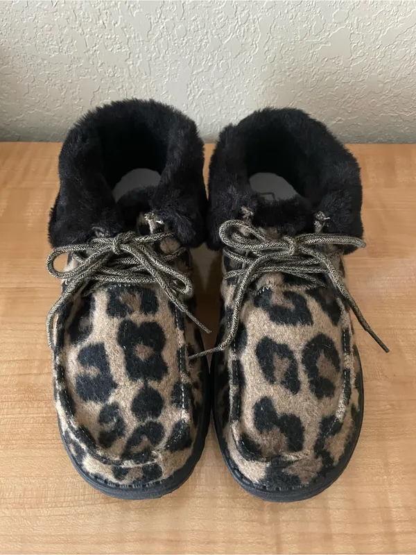 Hey Dude Britt Slip On Bootie Faux Fur Trim Size 8 Leopard Print Animal Print - Image 5