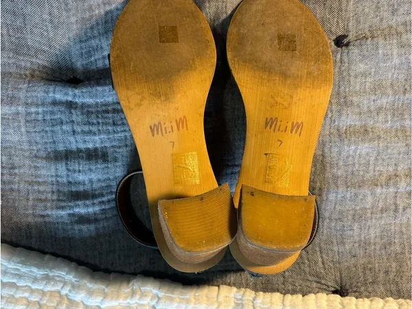 MI.IM black wedge ankle - Image 6