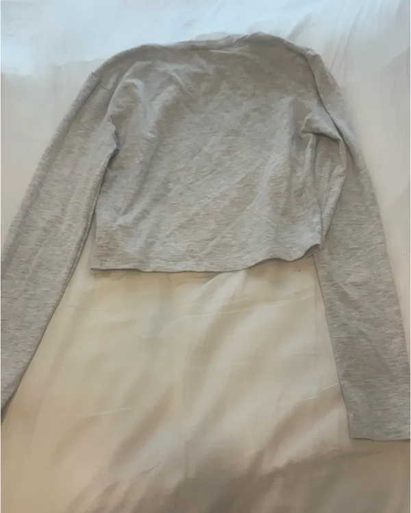 Edikted light grey long sleeve top - Image 4