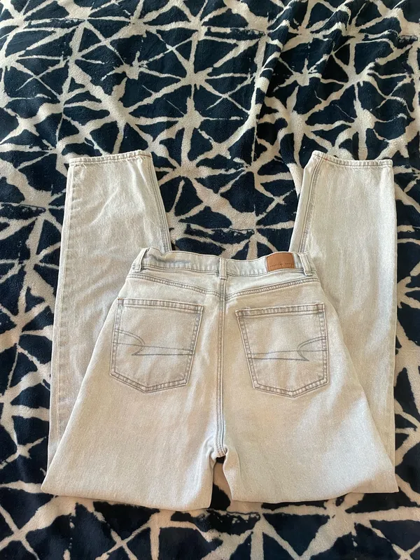 American Eagle Jeans - Image 2