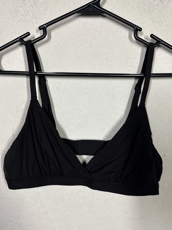 Quince Second Skin Crossover Bralette Sz Large - Image 3