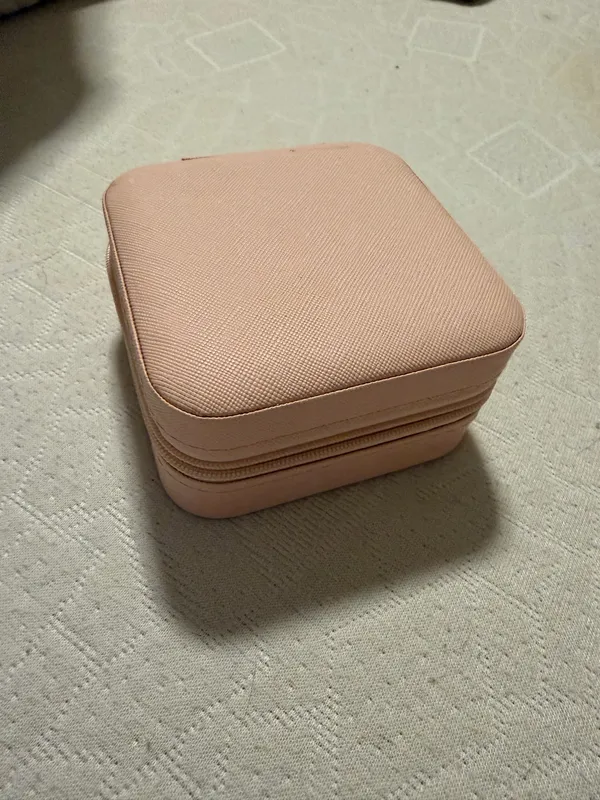 Jewelry Traveling Case Pink - Image 2