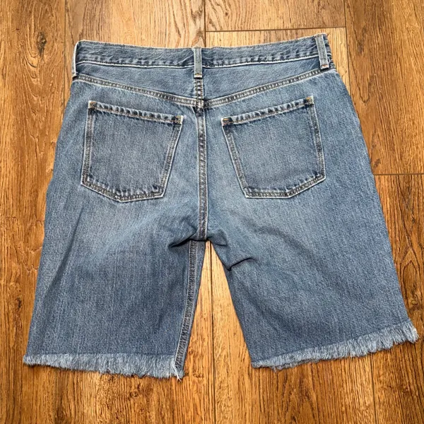 Old Navy Womens 4 Mid Rise Slouchy Denim Shorts Frayed Hem Button Fly Grunge - Image 6