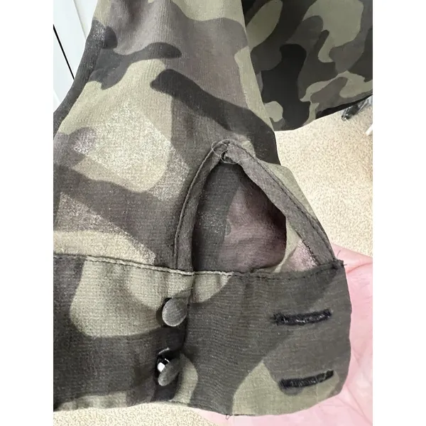 White House Black Market Camo Tie Neck‎ Puff Shoulder Blouse XXS Olive Green - Image 7