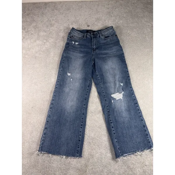 judy blue wide leg crop jeans 3/26 raw hem - Image 9