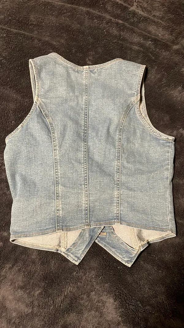 Thirty/Thirty Women’s Medium Jean Vest - Image 2