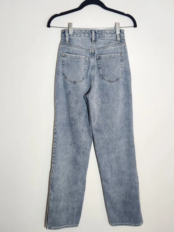PacSun Light Wash 90s Boyfriend Jeans with High Slits Size 24 - Image 3
