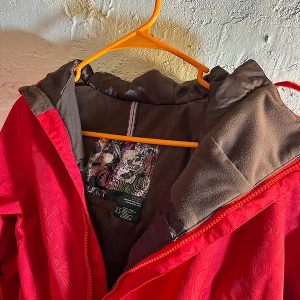 Burton Red Ski Jacket with Hood and Relaxed Fit - Image 8