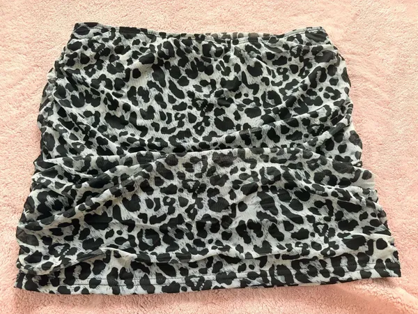 Shein Mini skirt - Image 2
