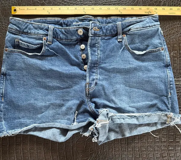 Old Navy Higher Hi-Rise Sky-Hi A-Line Button Fly Blue Denim Jean Shorts Size 16 - Image 2