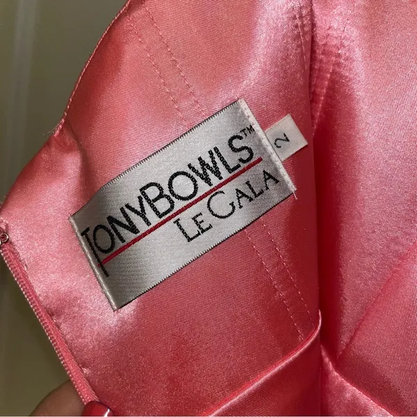 Pink Tony Bowls Le Gala by Mon Cheri Gown Size 2 - Image 2