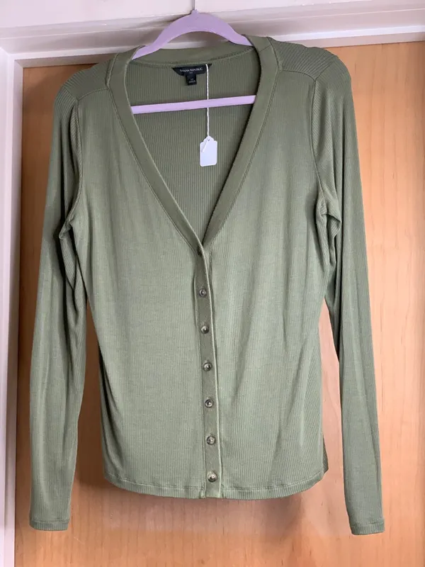 Banana Republic Button-Front V-Neck Ribbed Top - Olive Green Size-Medium - Image 2
