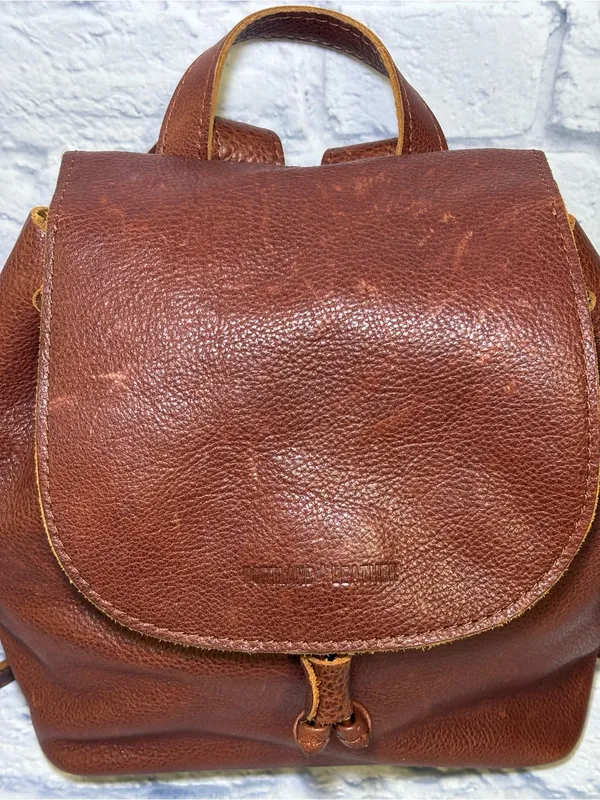 Portland Leather Goods Bucket Backpack Brown Full Grain Leather Drawstring Bag - Image 4