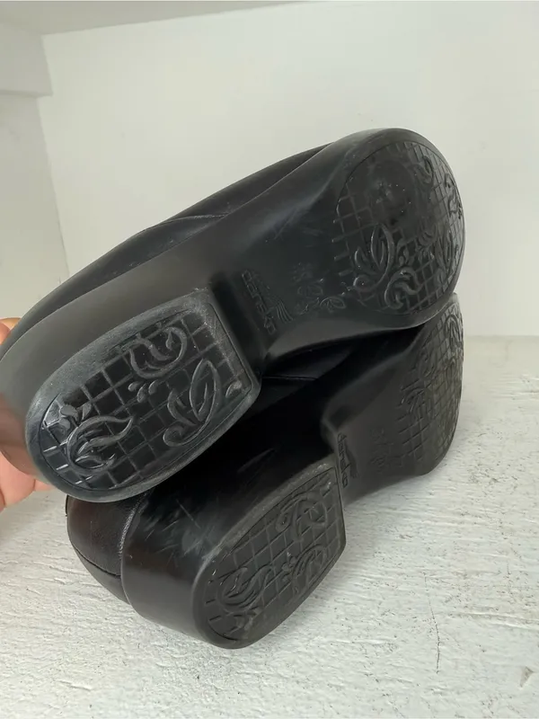 Dansko Black leather slip-on clogs with a heel. #clogs #comfort size 38 USA 8 - Image 6