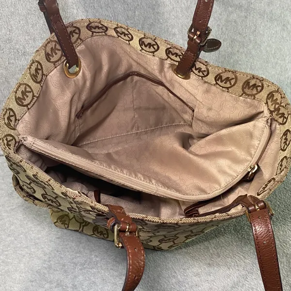 Michael Kors Tote Bag Purse Womens Large Tan Brown Signature Monogram Wallet Set - Image 6