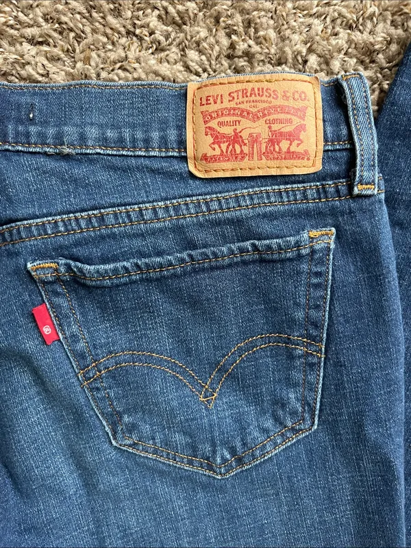 Levi's Dark Indigo 414 Relaxed Straight Jeans - Image 4