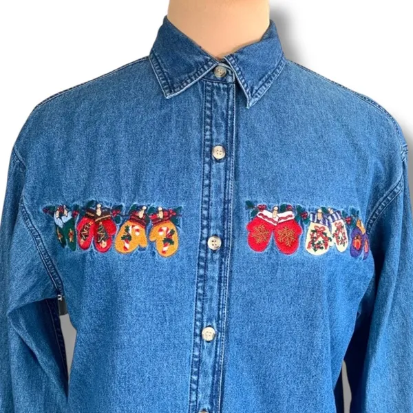 Vintage‎ 90s Denim Chambray Christmas Shirt Embroidered Mittens Medium Holiday - Image 2
