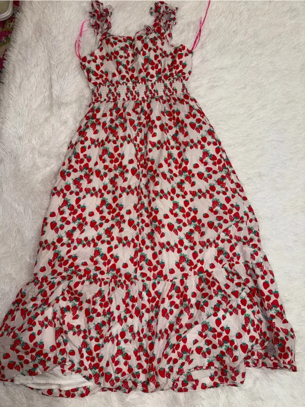 Betsey Johnson Pink and Red Strawberry-Print Maxi Dress - Image 4