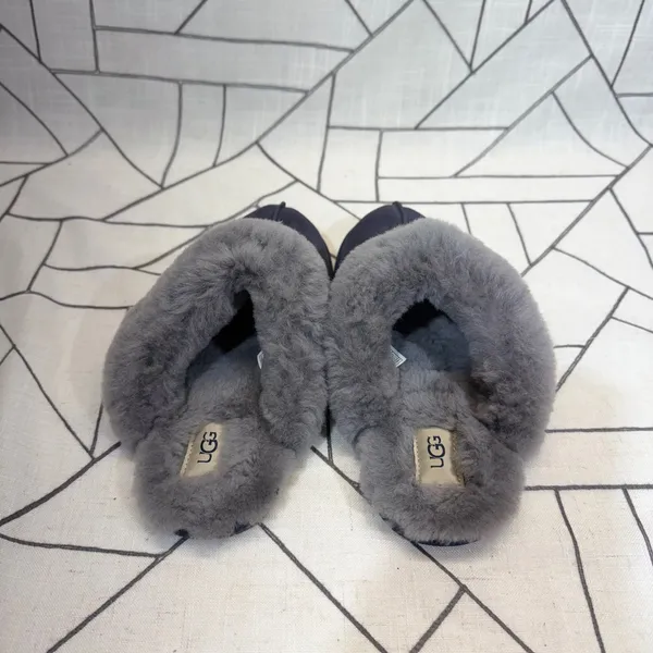 UGG Scuffette II Slippers Size 9 Navy Blue Grey Sheepskin Suede Mules 1106872 - Image 5