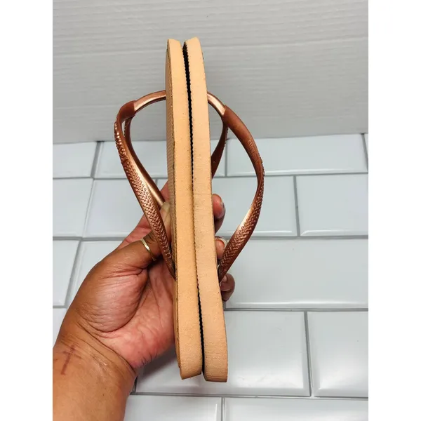 Havaianas Slim Flip Flops Rose Gold with Diamond-like stones embedded size 7/8 - Image 9