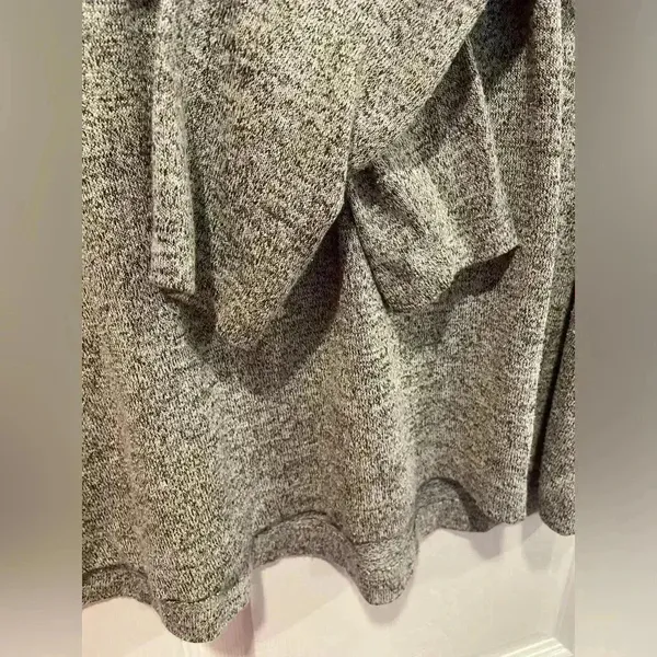 Garage Gray Heather Long Sleeve Open Back V Neck Knit Pullover Size Large - Image 8