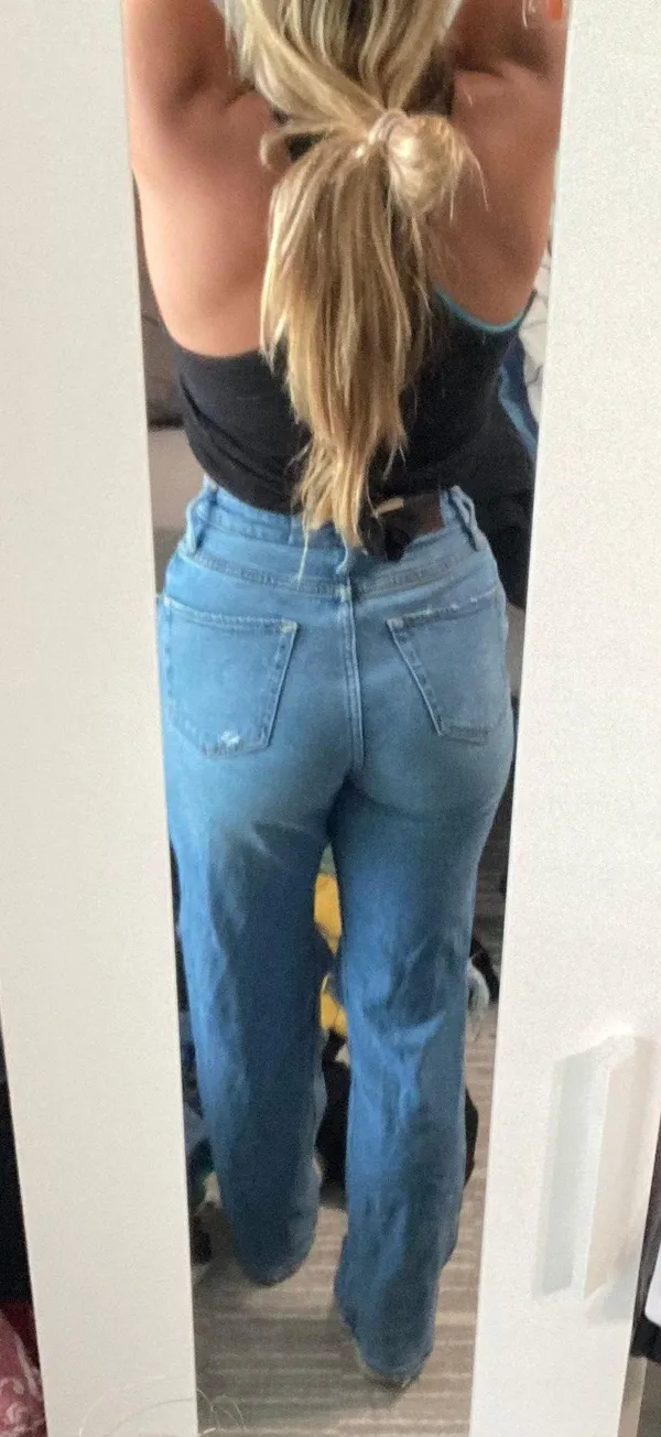 Hollister high rise dad jeans 00R - Image 2