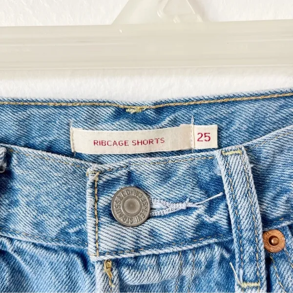 Levi's Ribcage Jean Shorts Sz 25 - Image 4
