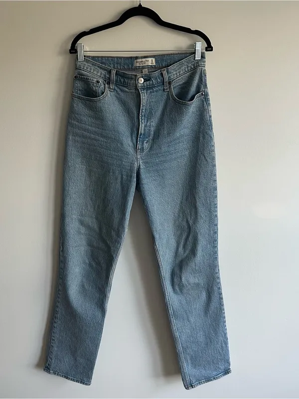 Abercrombie & Fitch Curve Love The 90s Straight Ultra High Rise 10Long - Image 8