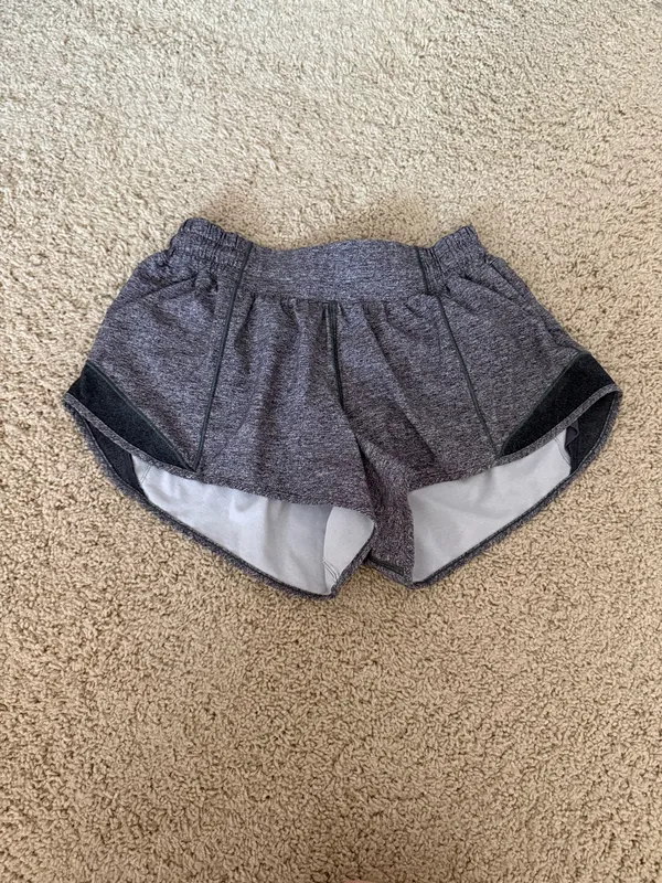 Lululemon Hotty Hot Shorts 2.5" - Image 2