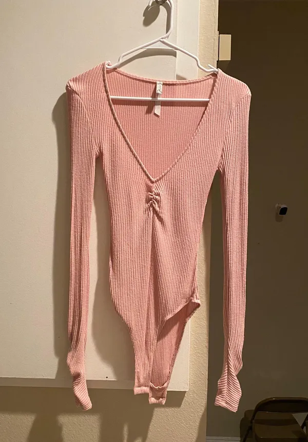 Pink Long Sleeve V Neck Bodysuit - Image 4