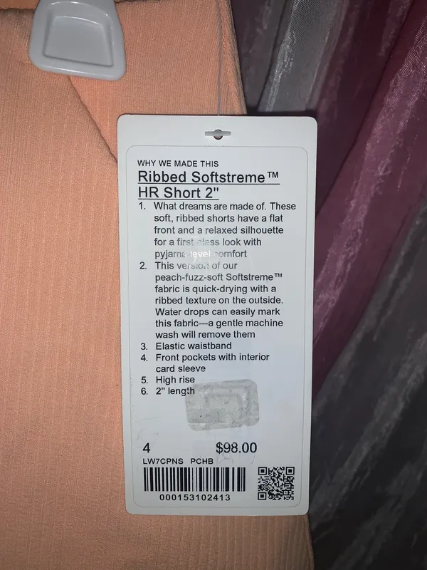Lululemon NWTs Ribbed Softstreme HR shorts size 4 - Image 3