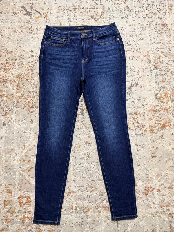 Judy Blue high rise dark wash skinny jeans size 11/30 - Image 3