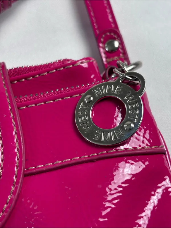 Nine West Hot Pink Patent Leather Crossbody Bag Purse Y2K Vibe shoe-print lining - Image 3