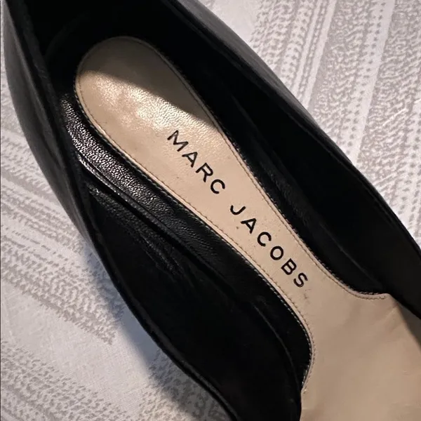 Marc Jacobs Black Leather Ribbon Bow Peep Toe Heels Size 39 1/2 - Image 3