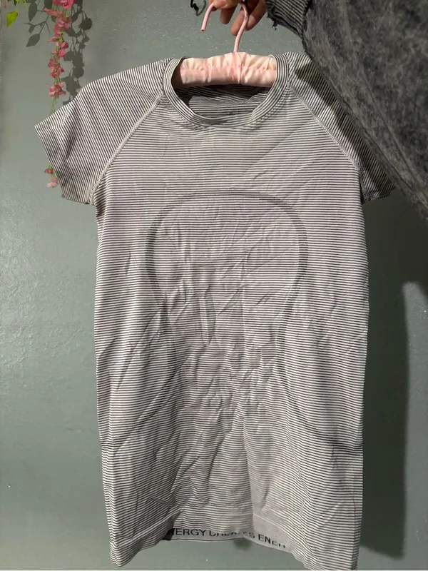 Lululemon Striped Short Sleeve Athletic Top Estimated Size 4/6 - Image 2